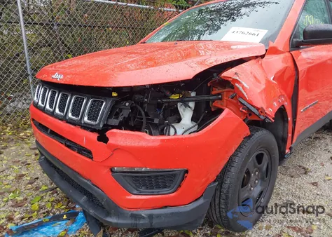2018 Jeep Compass Sport 4X4 z USA, uszkodzony, nr VIN 3C4NJDAB4JT245866